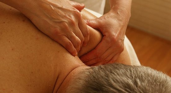 Massaggio alla schiena: pacchetto da 10 massaggi di Crigan Massaggi
